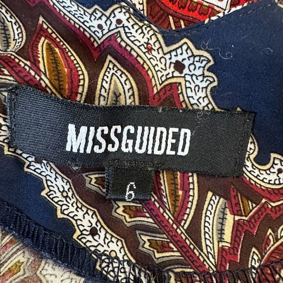 Missguided Blue Red and White Paisley Design VNeck Strappy V-Back Flowy Blouse 6 - Picture 7 of 11